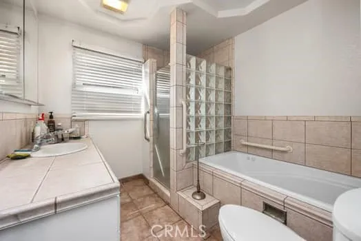 456 El Camino Fullerton, CA 92835
