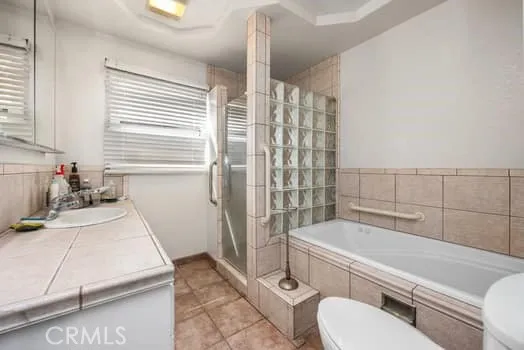 456 El Camino Fullerton, CA 92835