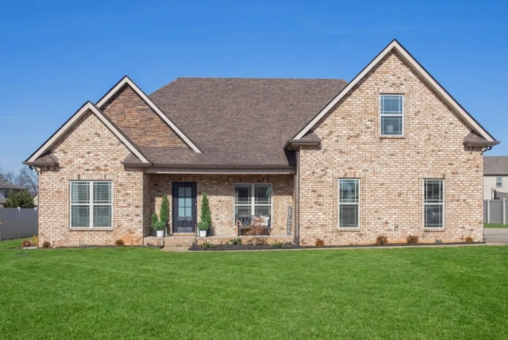 221 Waldron View Dr Murfreesboro, TN 37130