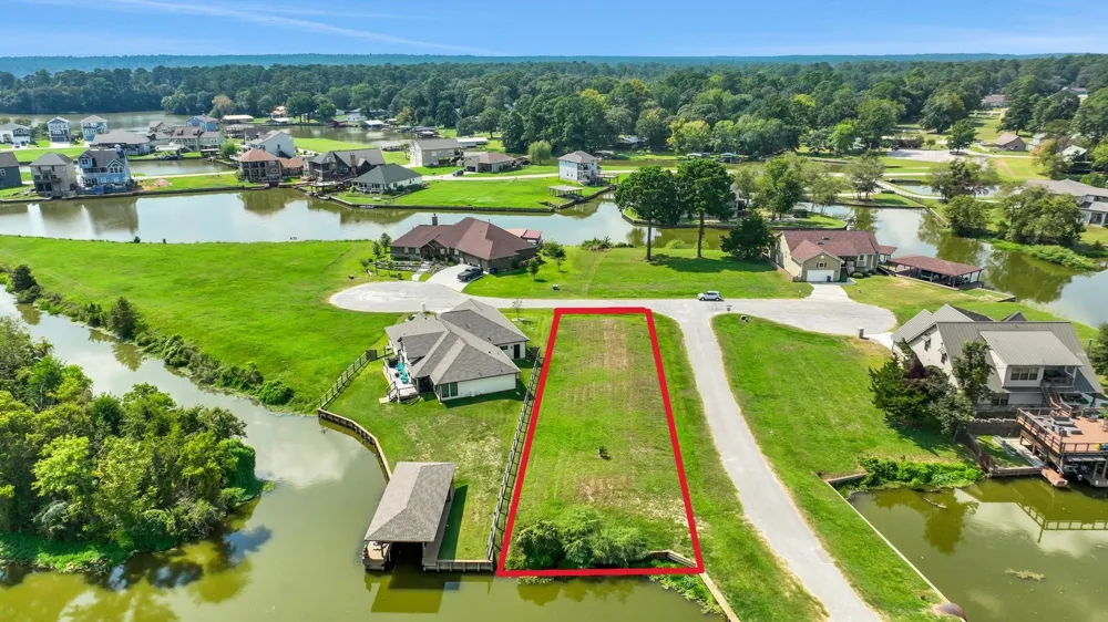 11 Peninsula Point Huntsville, TX 77340