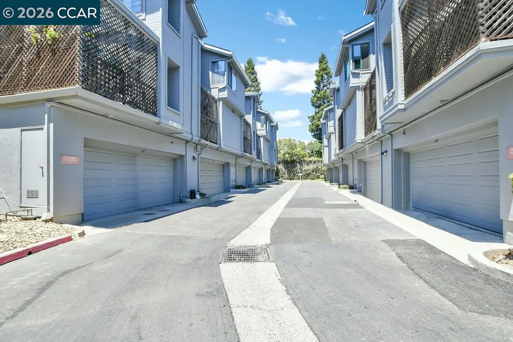 1623 Geary Rd Walnut Creek, CA 94597