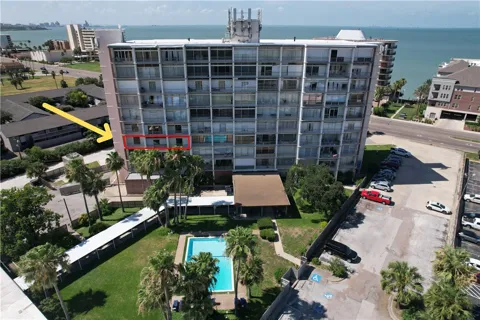 4600 Ocean Drive #407
