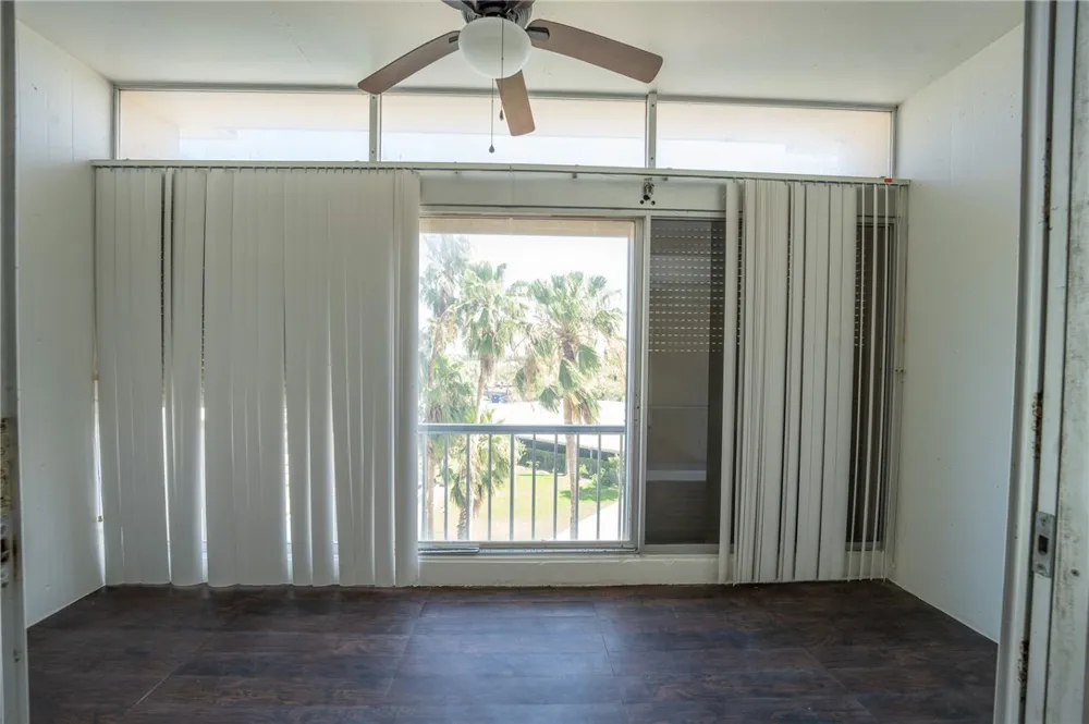 4600 Ocean Drive #407 Corpus Christi, TX 78412