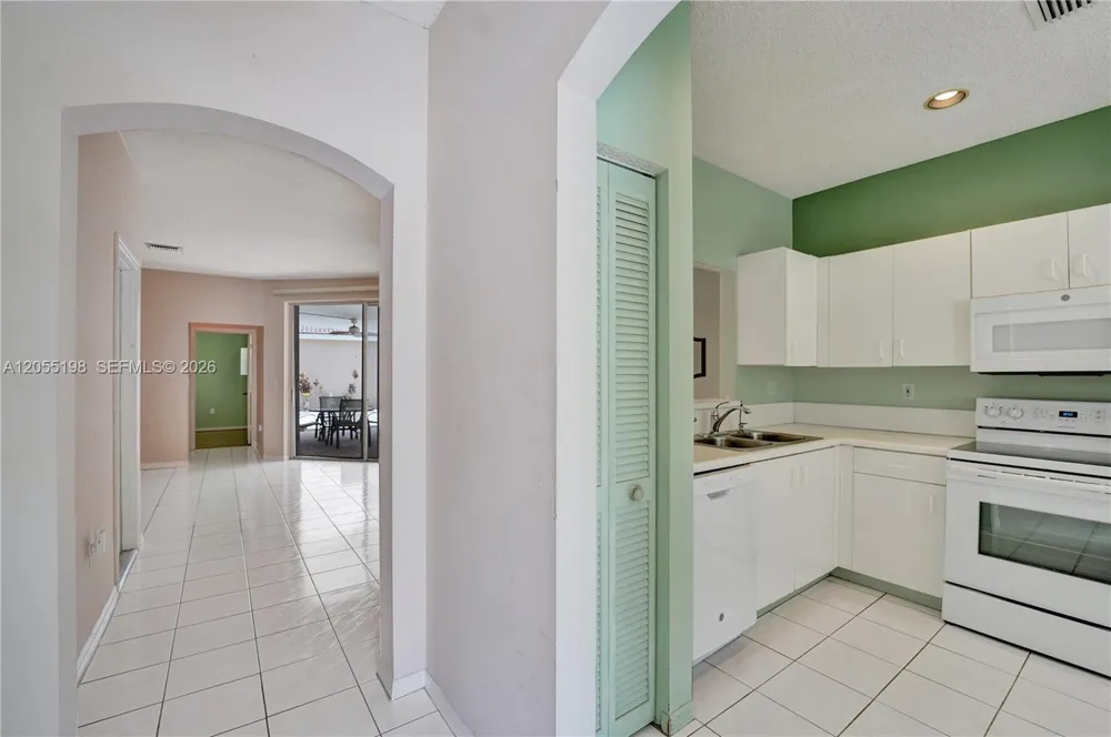 4025 Fern Forest Rd Cooper City, FL 33026