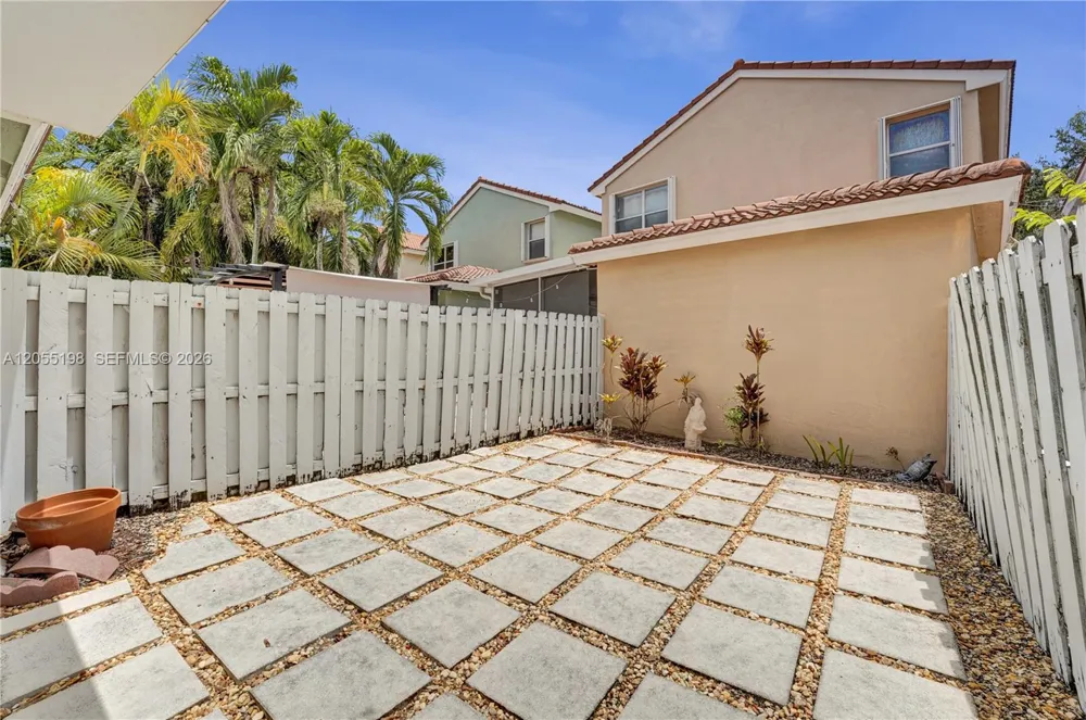 4025 Fern Forest Rd Cooper City, FL 33026