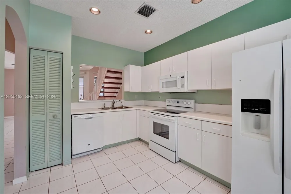 4025 Fern Forest Rd Cooper City, FL 33026