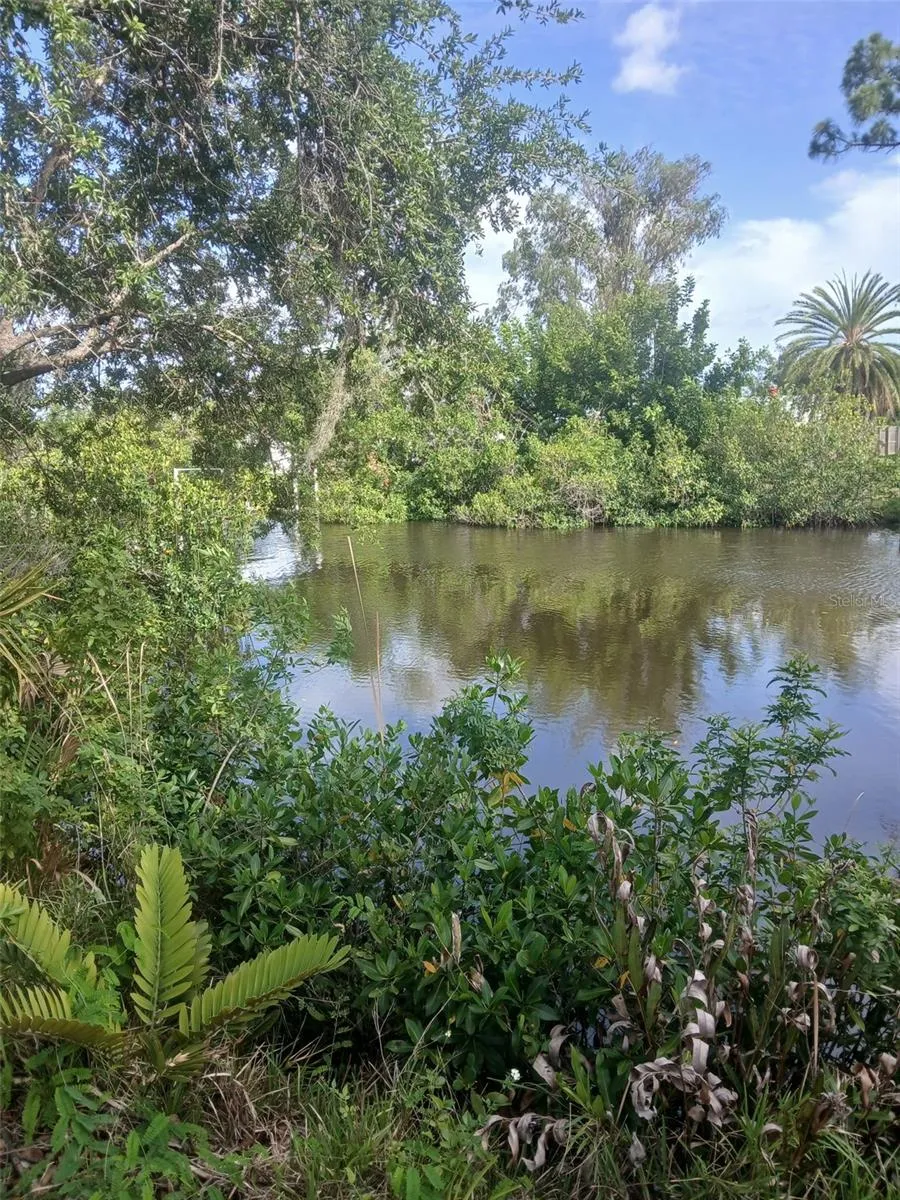 HILOLO LANE Venice, FL 34293