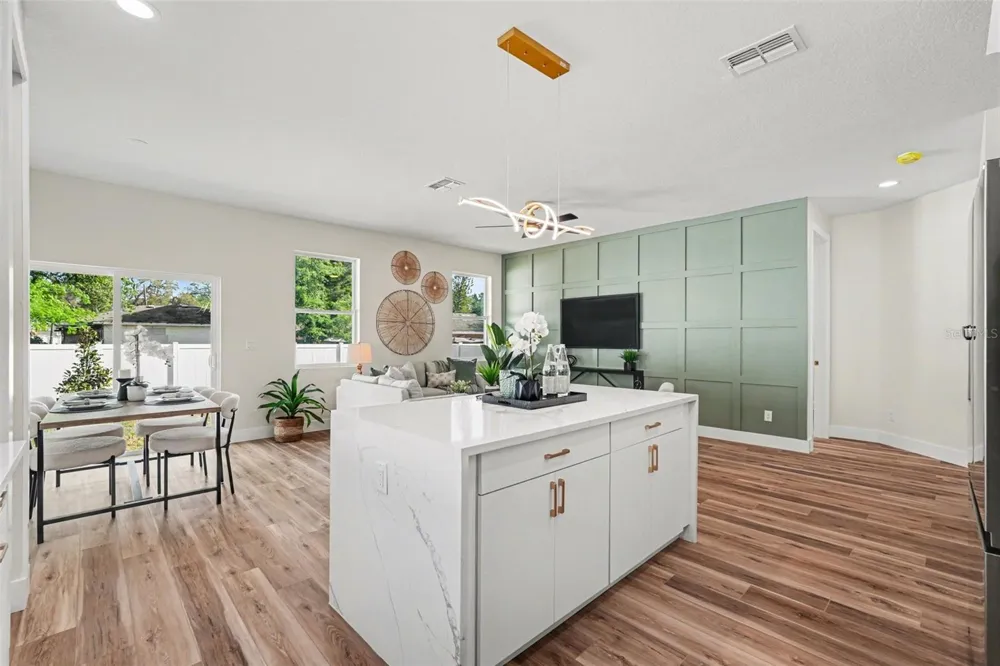 1719 W PERIO STREET Tampa, FL 33612