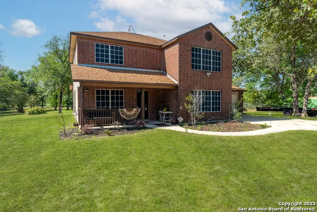 90 NINE PATCH DR Poteet, TX 78065