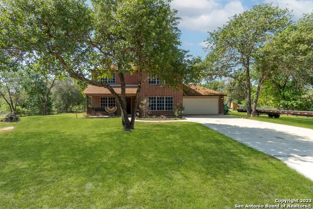 90 NINE PATCH DR Poteet, TX 78065