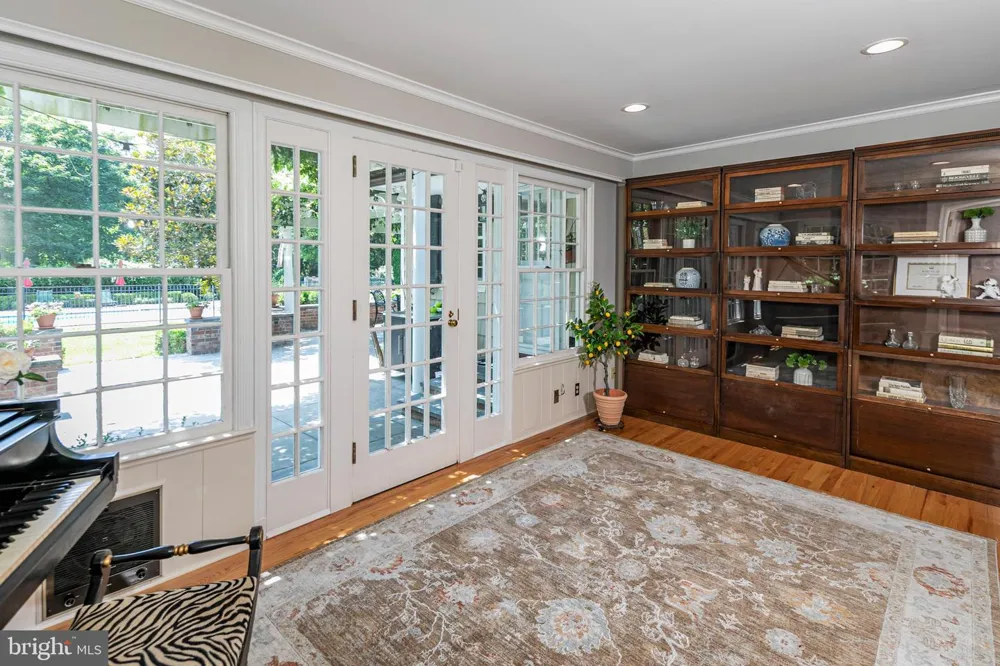 38 PARDOE ROAD Princeton, NJ 08540