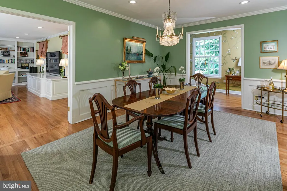 38 PARDOE ROAD Princeton, NJ 08540