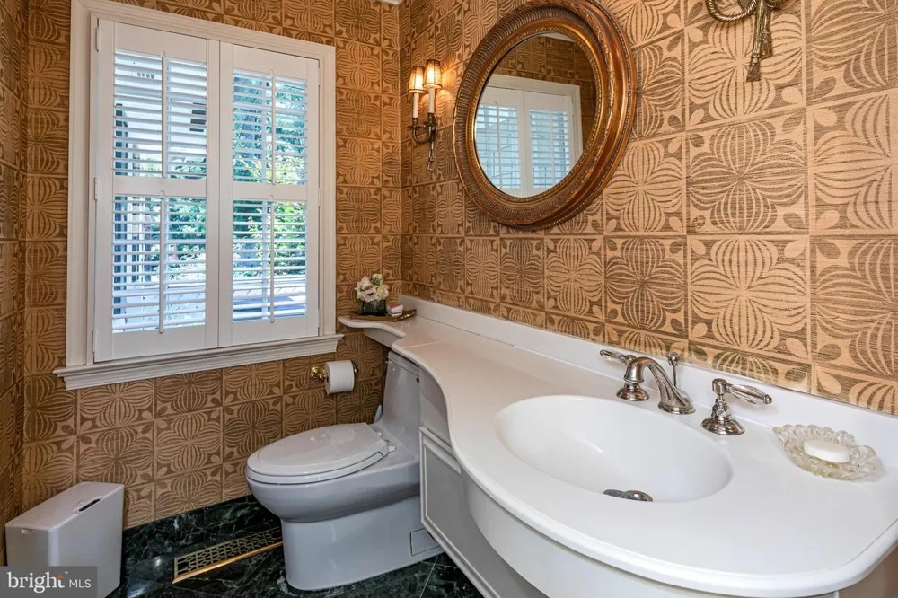 38 PARDOE ROAD Princeton, NJ 08540