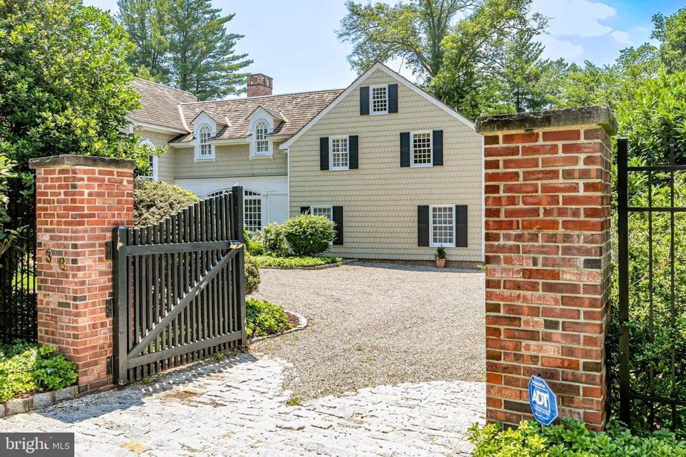 38 PARDOE ROAD Princeton, NJ 08540