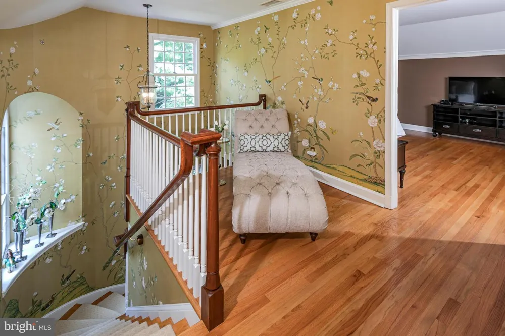 38 PARDOE ROAD Princeton, NJ 08540
