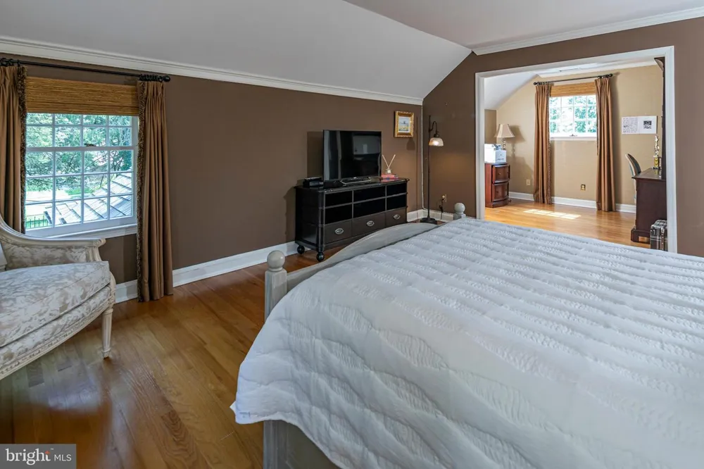 38 PARDOE ROAD Princeton, NJ 08540