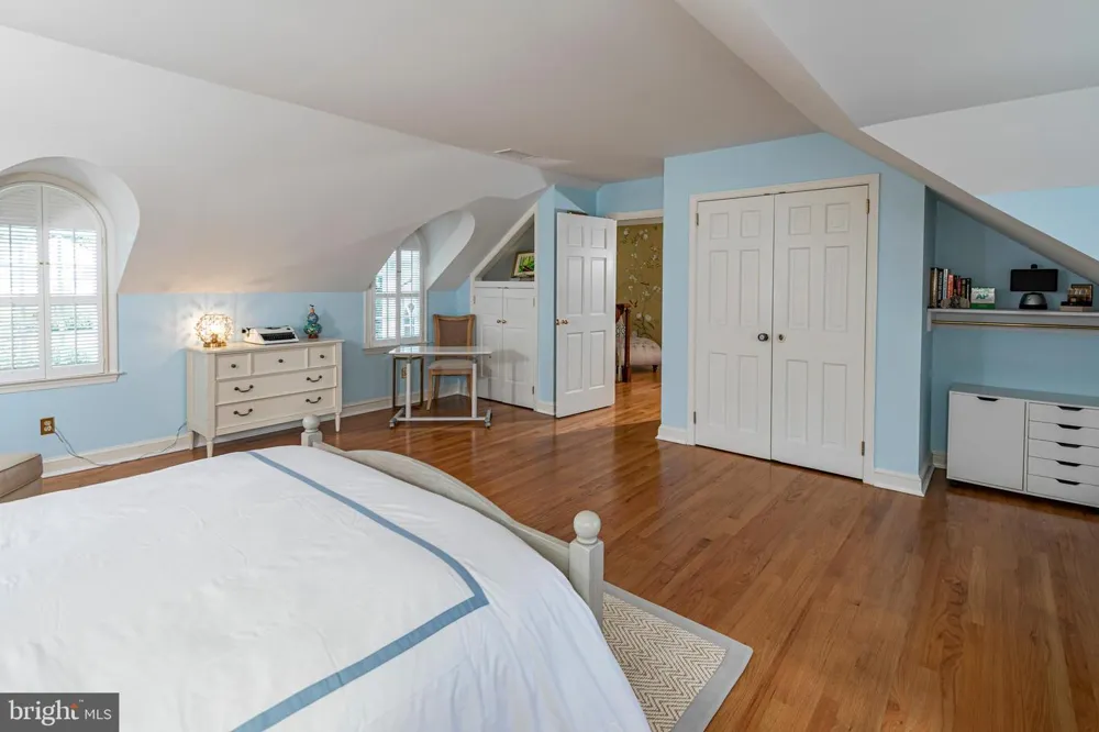38 PARDOE ROAD Princeton, NJ 08540