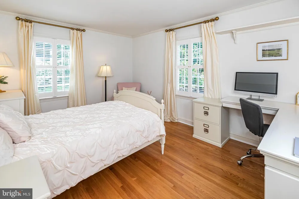 38 PARDOE ROAD Princeton, NJ 08540