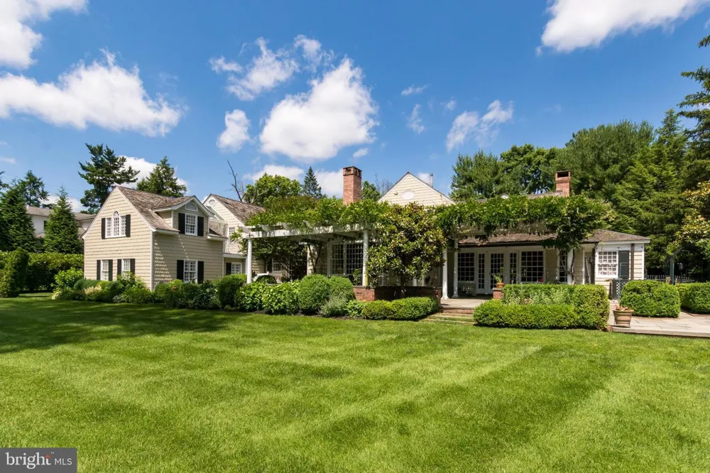 38 PARDOE ROAD Princeton, NJ 08540