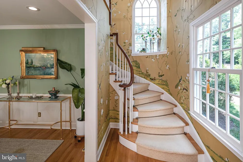 38 PARDOE ROAD Princeton, NJ 08540