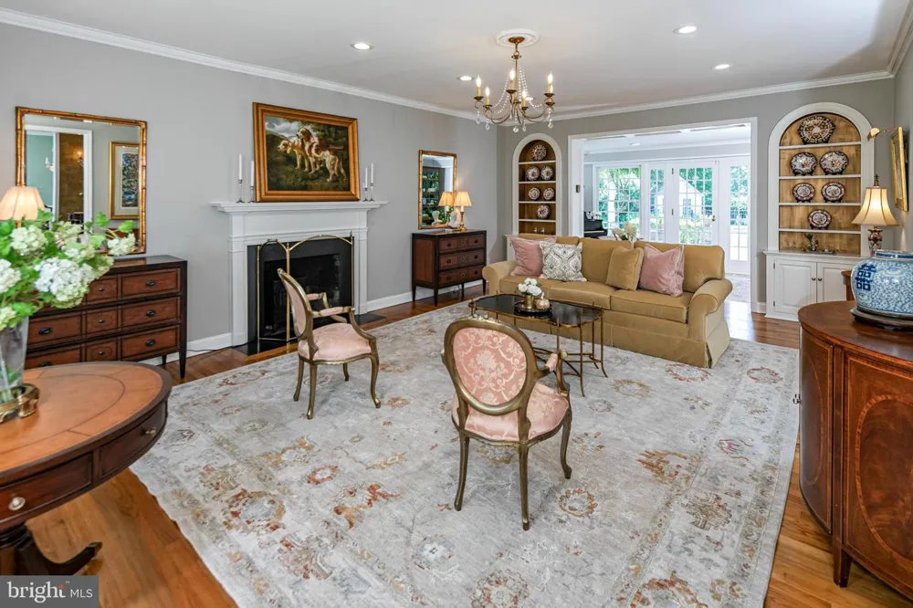 38 PARDOE ROAD Princeton, NJ 08540