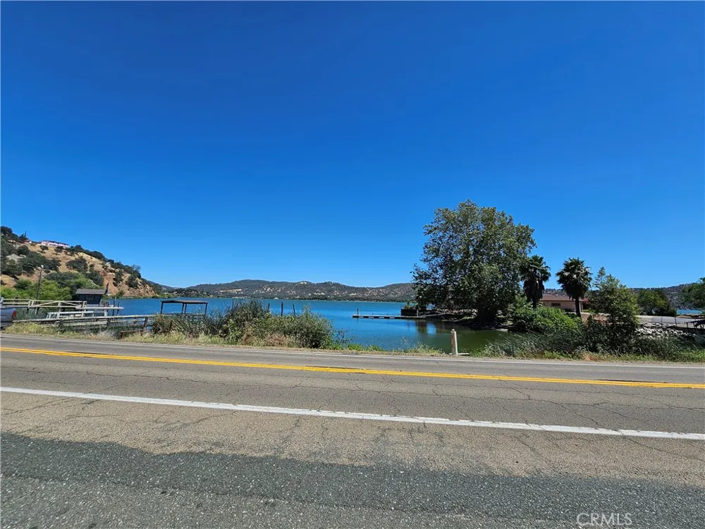 12022 E Highway 20 Clearlake Oaks, CA 95423