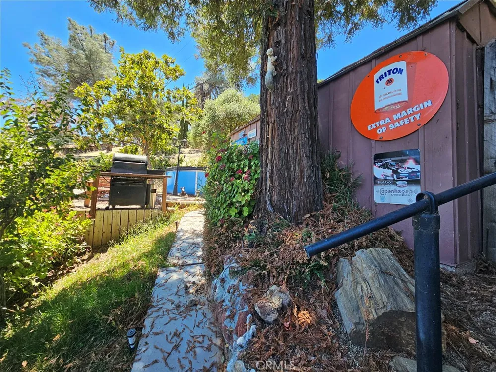 12022 E Highway 20 Clearlake Oaks, CA 95423