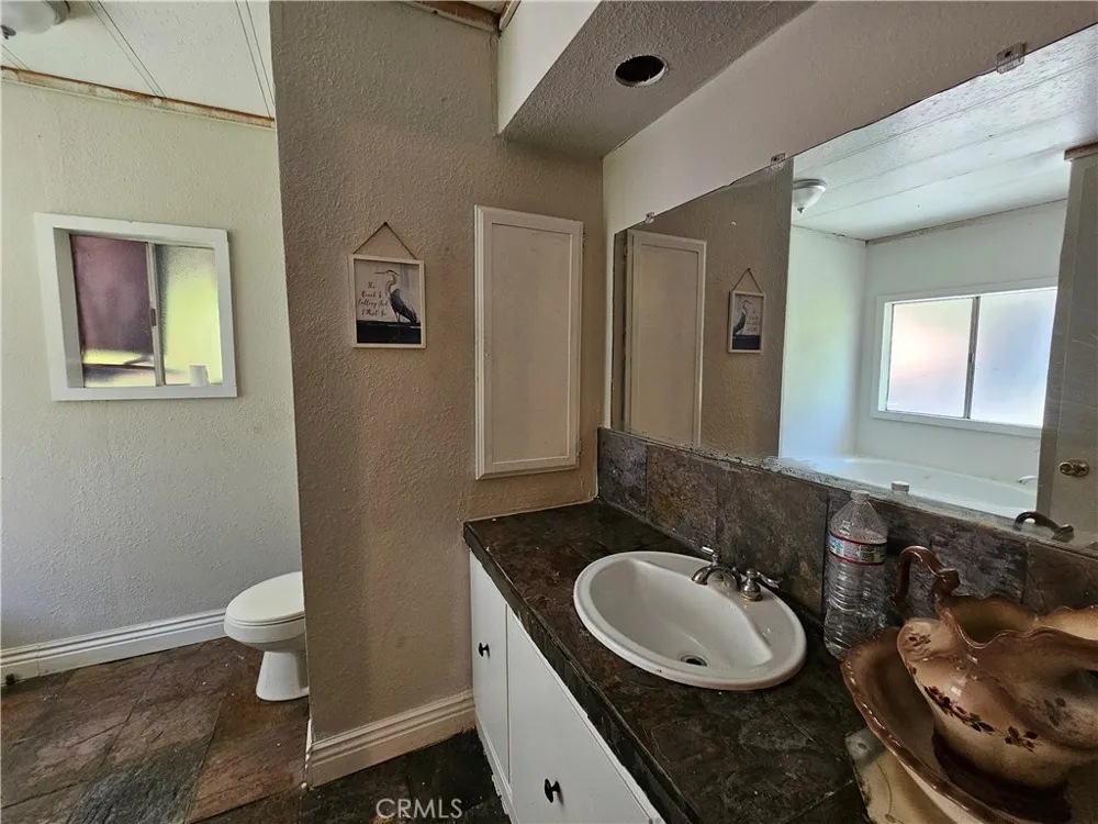 12022 E Highway 20 Clearlake Oaks, CA 95423