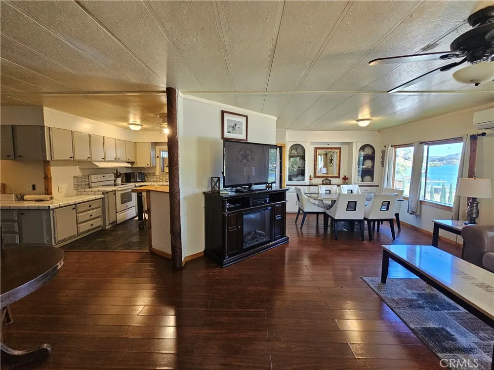12022 E Highway 20 Clearlake Oaks, CA 95423