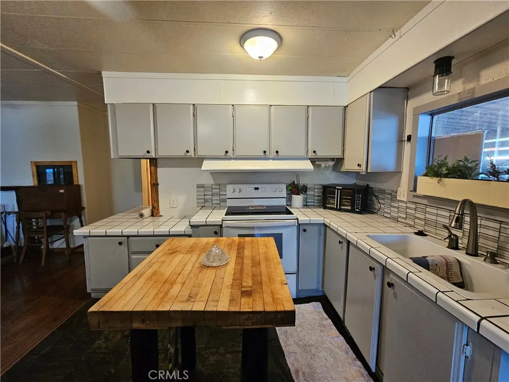 12022 E Highway 20 Clearlake Oaks, CA 95423
