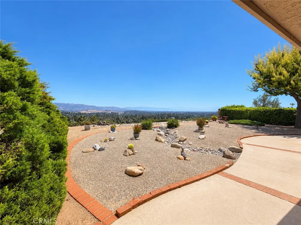 23707 Sandalwood West Hills, CA 91307