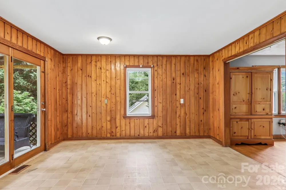 131 & 135 Boyd Avenue Waynesville, NC 28786