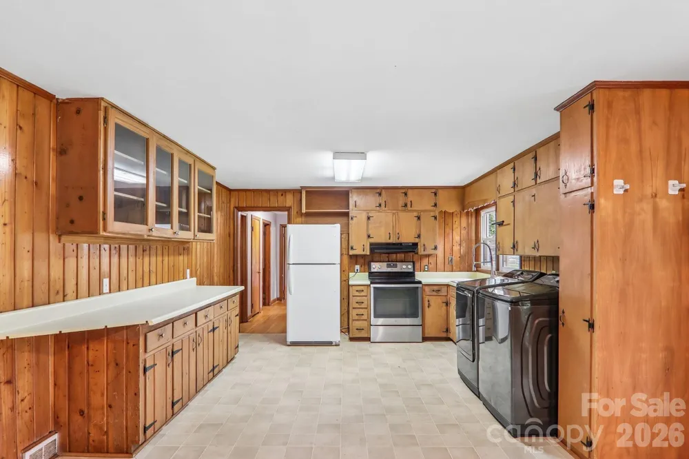 131 & 135 Boyd Avenue Waynesville, NC 28786