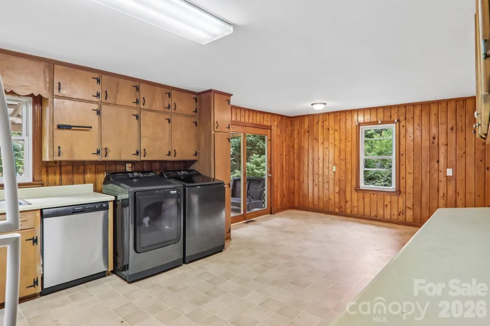 131 & 135 Boyd Avenue Waynesville, NC 28786