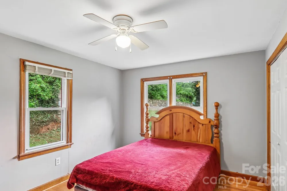 131 & 135 Boyd Avenue Waynesville, NC 28786