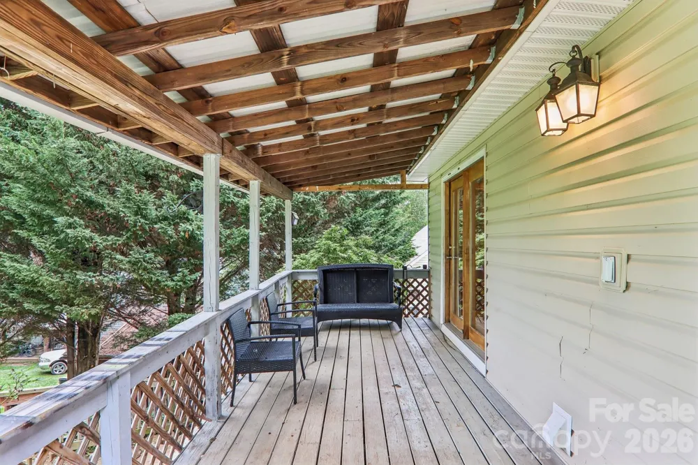 131 & 135 Boyd Avenue Waynesville, NC 28786