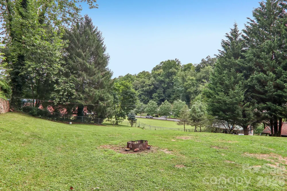 131 & 135 Boyd Avenue Waynesville, NC 28786