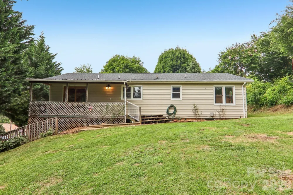 131 & 135 Boyd Avenue Waynesville, NC 28786