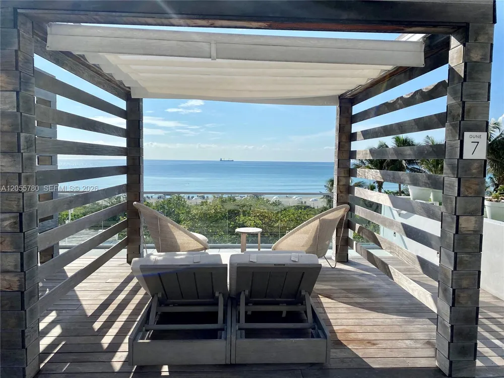 2301 Collins Ave #636 Miami Beach, FL 33139