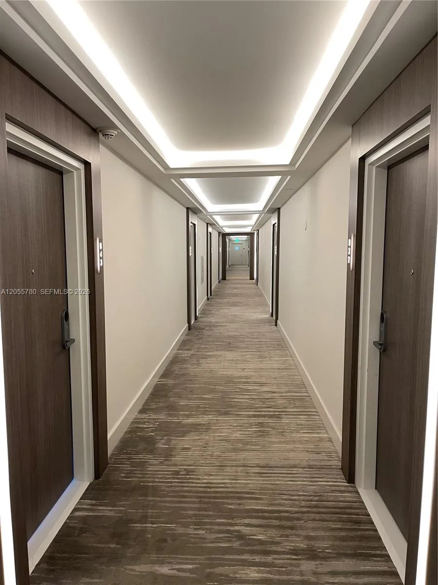 2301 Collins Ave #636 Miami Beach, FL 33139