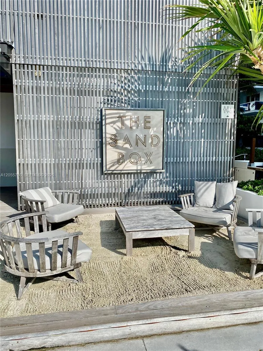 2301 Collins Ave #636 Miami Beach, FL 33139