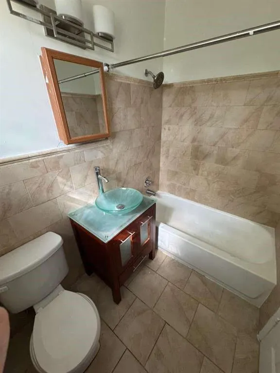 1042 Foster Road #1-2 Hallandale Beach, FL 33009