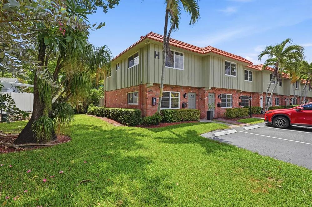 47 NE 20th Court #1H Wilton Manors, FL 33305