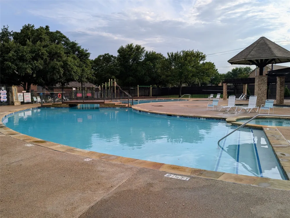 427 Rainforest Court Murphy, TX 75094