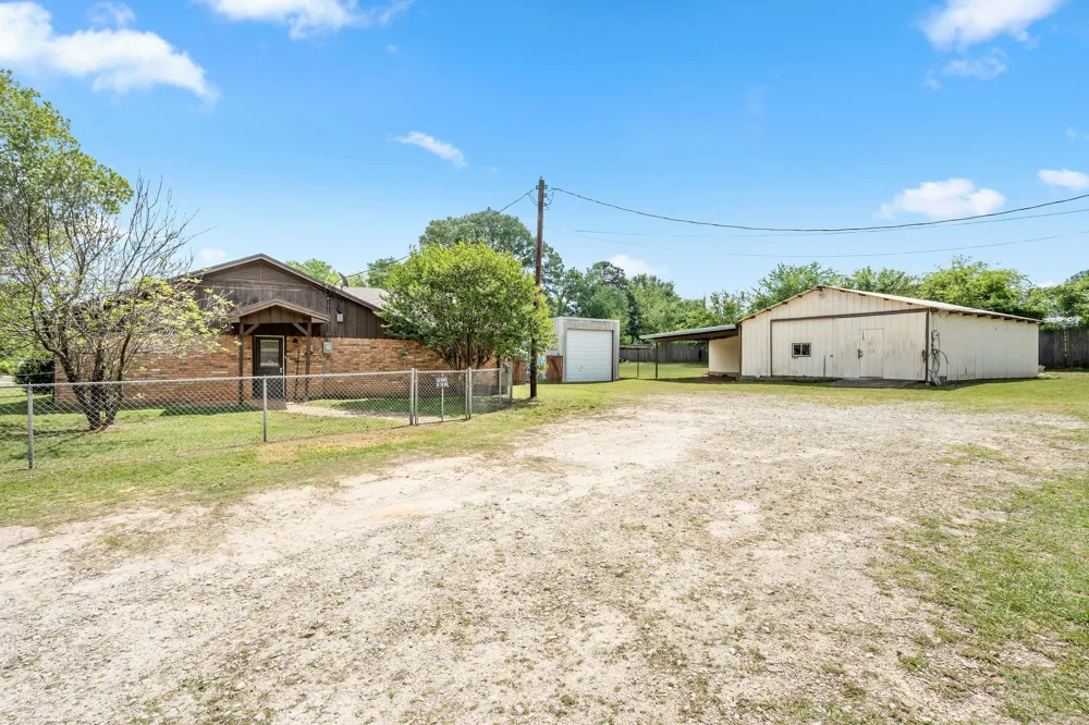 1006 Spring Street Longview, TX 75604