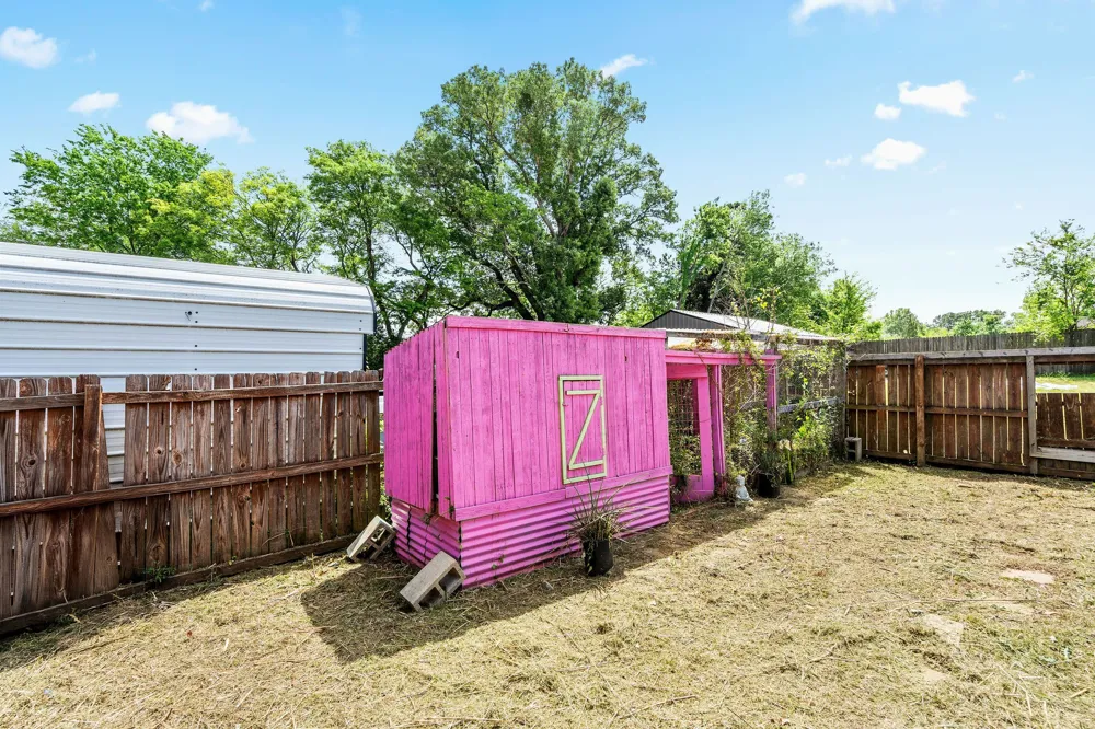 1006 Spring Street Longview, TX 75604