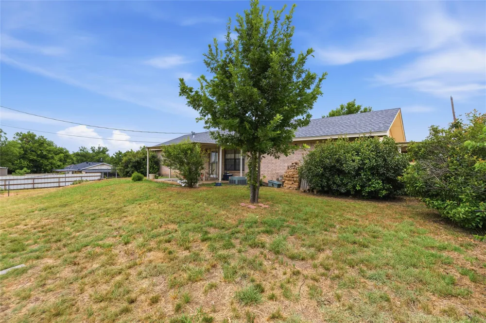 908 W 2nd Street Coleman, TX 76834