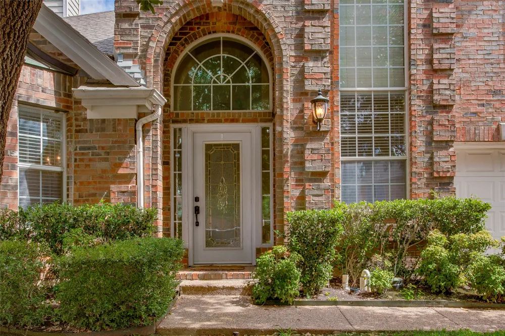 14628 Dickenson Court Addison, TX 75001