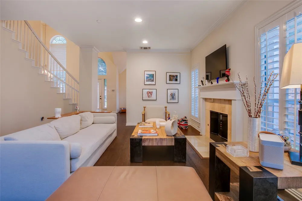 14628 Dickenson Court Addison, TX 75001