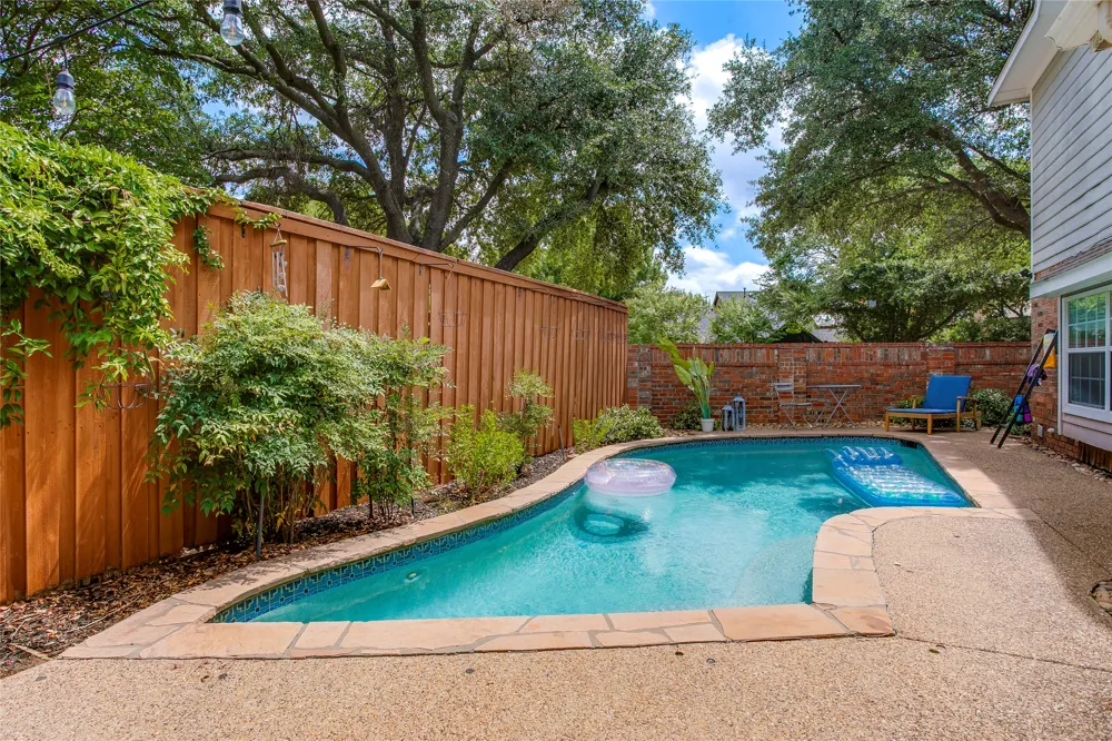 14628 Dickenson Court Addison, TX 75001